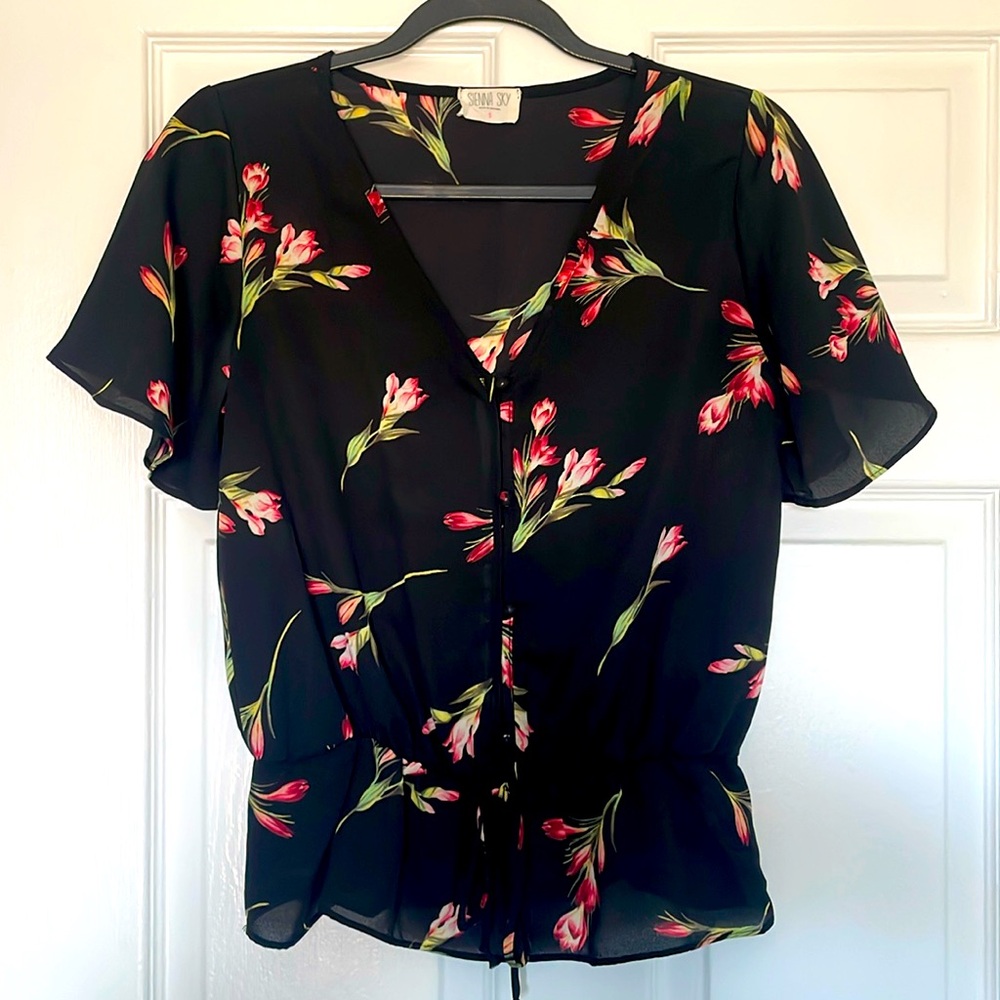 Sienna Sky Black Floral Button-Front Peplum Blouse (Size S)